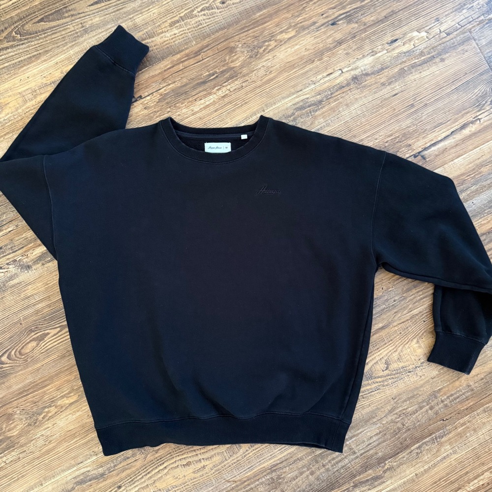 Huega House Sweatshirt Mens Unisex Womens Medium Black Pullover Logo‎ Crewneck